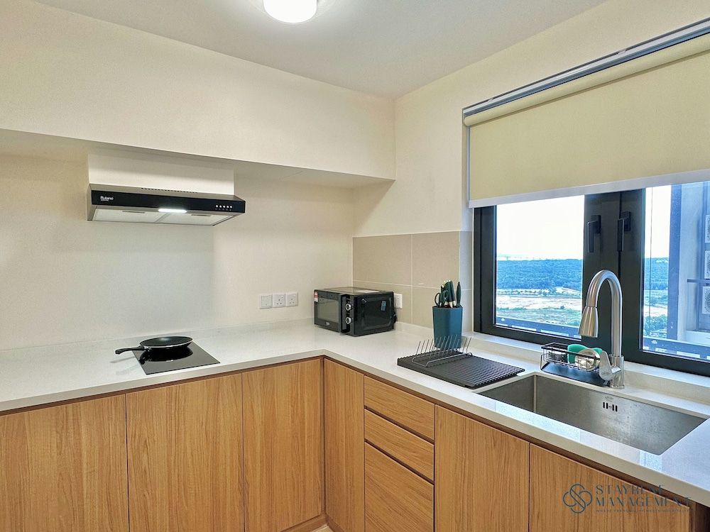 Sunway GRID Residence by Stayrene Deluxe Duplex, 2 Bedrooms, City View 12