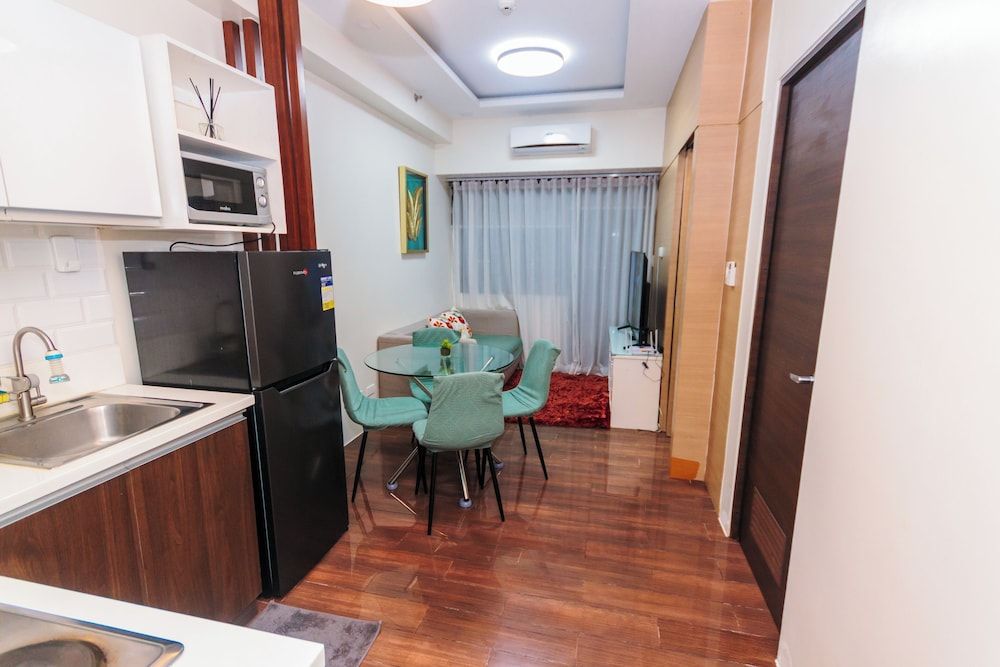 Air residence Makati Air Luxury Package Comfort Condo, 2 Bedrooms, Air conditioning, City View 9