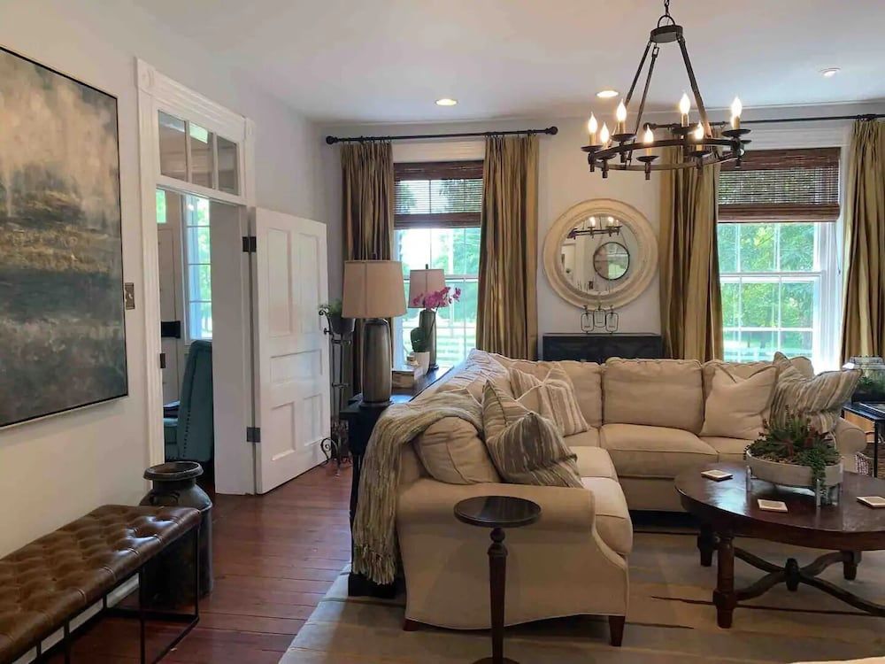 Historic Boyd Harvey House and Grounds 2 Bedroom Home by RedAwning House, 2 Bedrooms 23