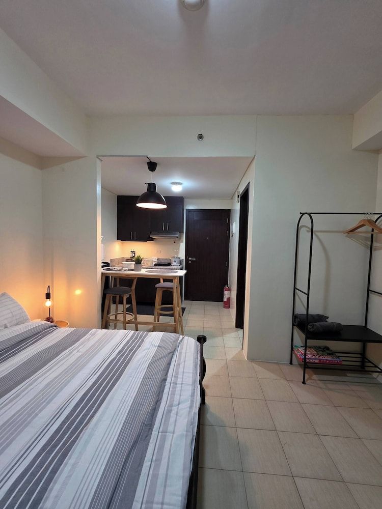Pioneerwoodlands Mandaluyong Studio Unit Condo, 1 Bedroom, Accessible 9