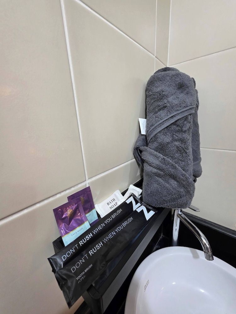 Pioneerwoodlands Mandaluyong Studio Unit Condo, 1 Bedroom, Accessible 18