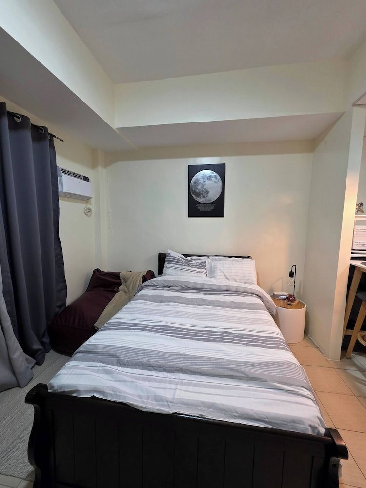Pioneerwoodlands Mandaluyong Studio Unit Condo, 1 Bedroom, Accessible 7
