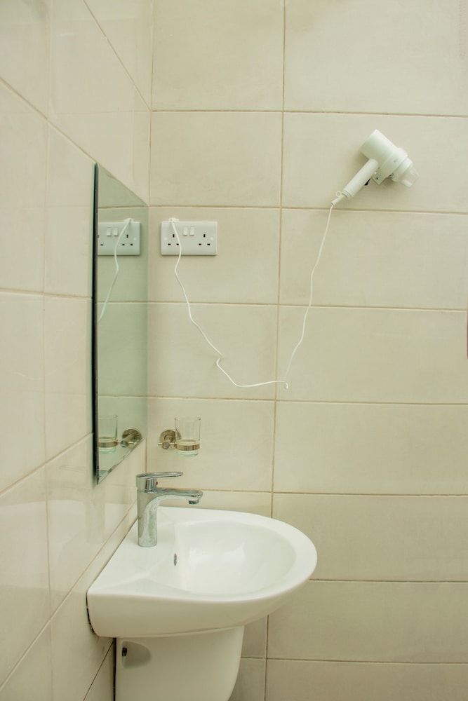 MEGA Lodge Standard Single Room 3