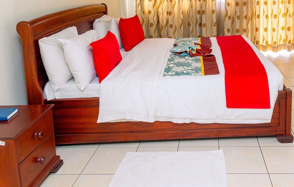 Altis Apartments Family Apartment, 1 King Bed, Balcony, Hill View 2