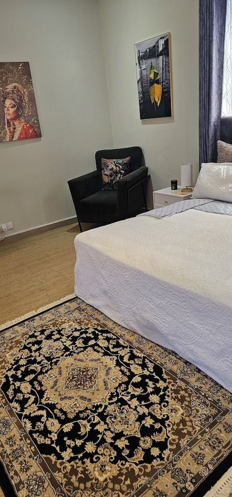 TumTowa Luxury Superior Double Room, Executive Level 4