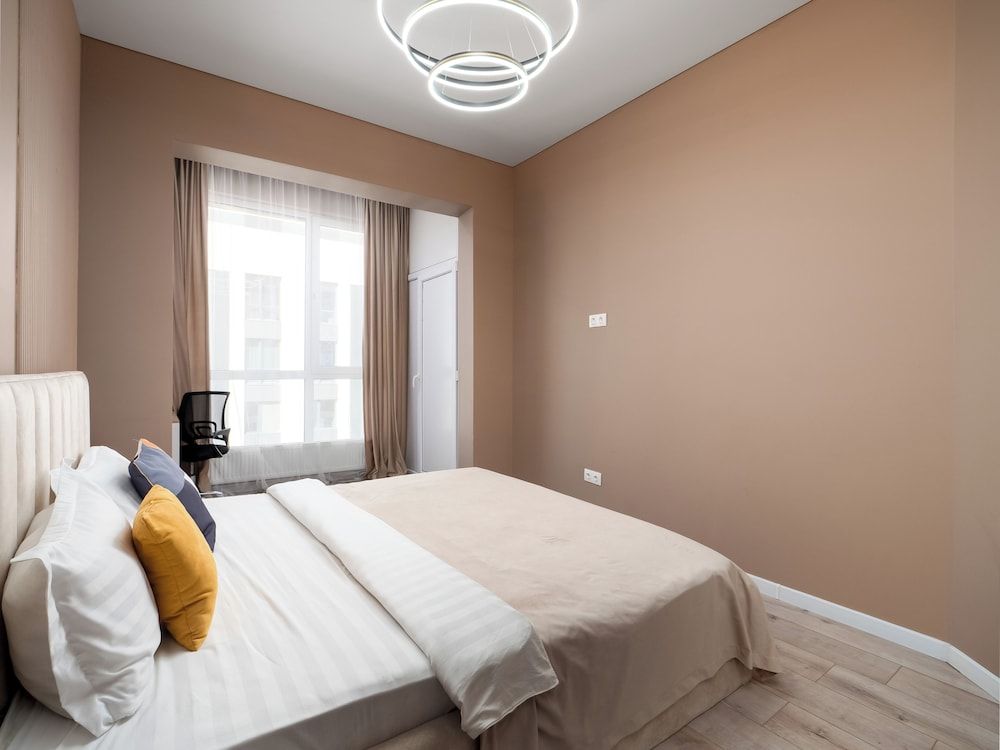 Business Aparts near MEGA Almaty Comfort Apartment, 1 King Bed with Sofa bed, Mountain View