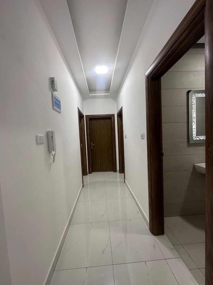 Cozy Home Near All Services 20 Apartment, 2 Bedrooms, Accessible, Smoking 13