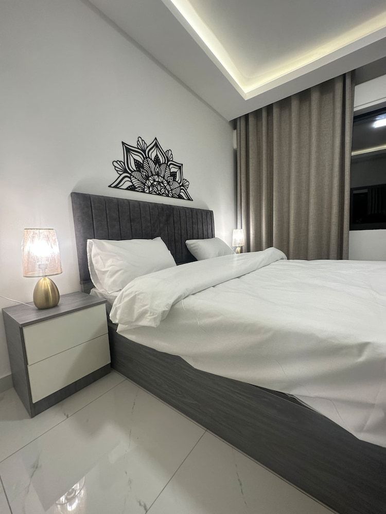 Cozy Home Near All Services 20 Apartment, 2 Bedrooms, Accessible, Smoking 3