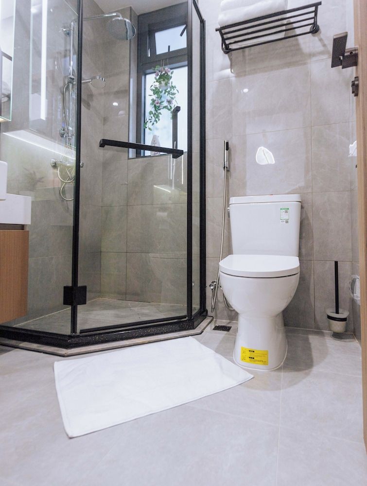 Glorious Luxury Apartments Deluxe Single Room, Balcony, Garden View 5