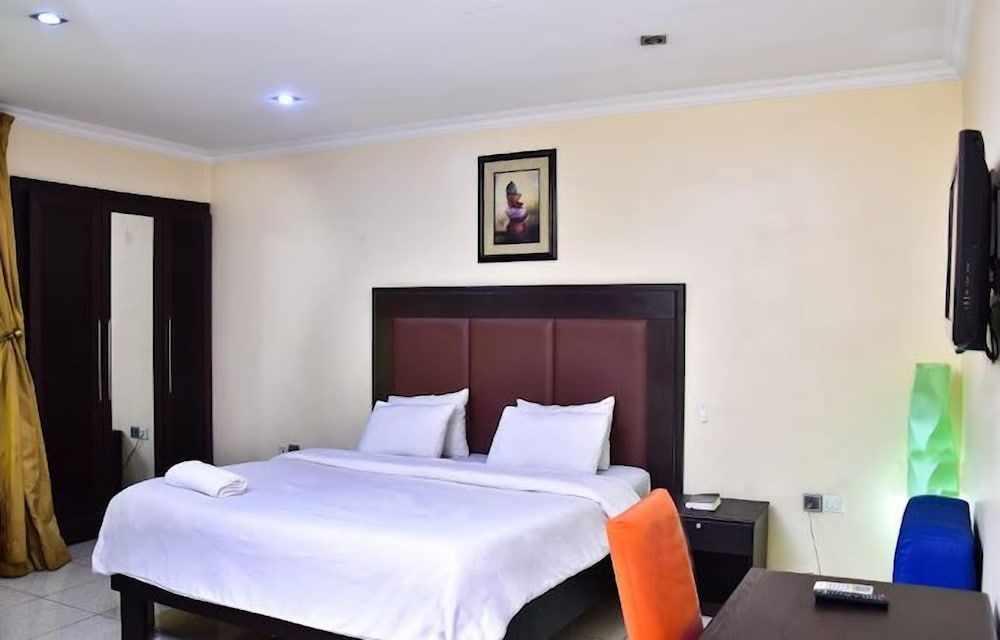 CANDOW HOTEL Economy Room, Balcony, City View 9