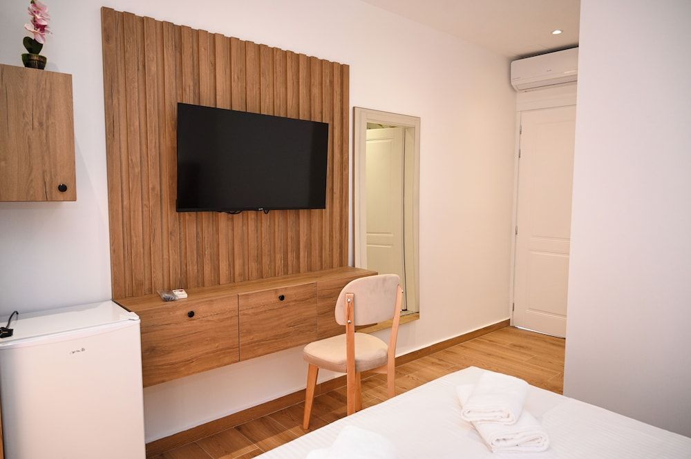 VILA AARON Double Room, Balcony 19