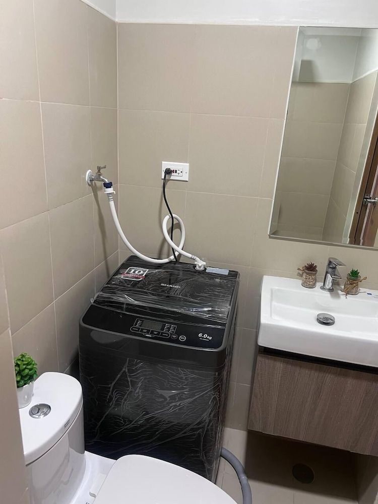 SHORE 3 RESIDENCES Comfort Condo, 1 Bedroom, Balcony, Pool View 120