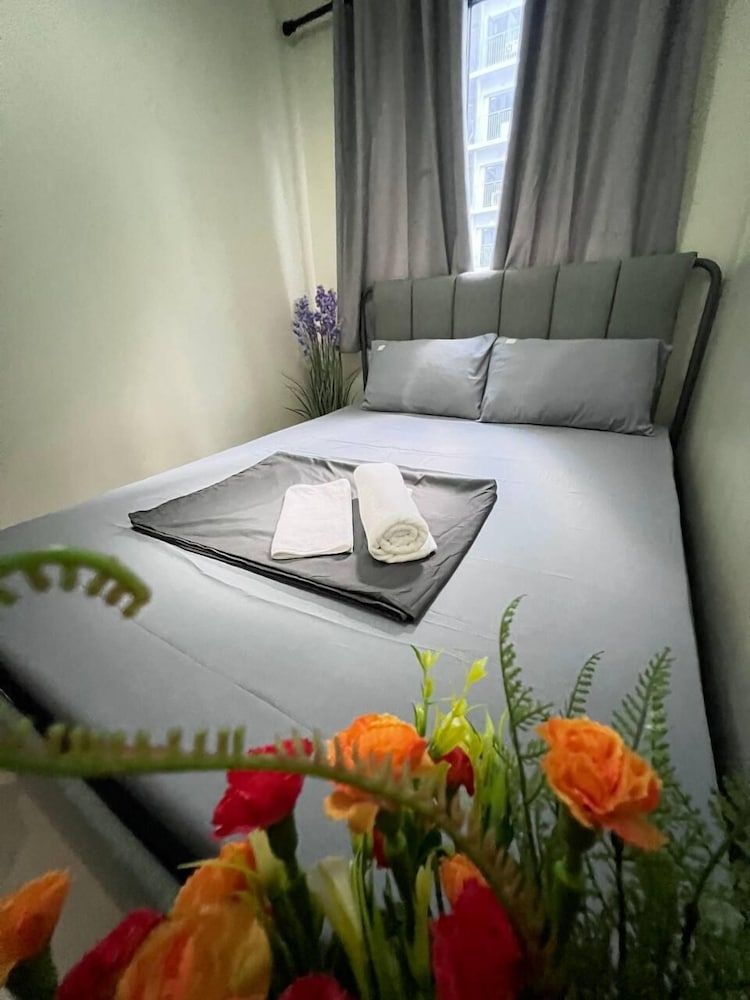 SHORE 3 RESIDENCES Comfort Condo, 1 Bedroom, Balcony, Pool View 113