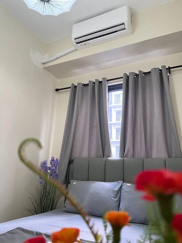 SHORE 3 RESIDENCES Comfort Condo, 1 Bedroom, Balcony, Pool View 267