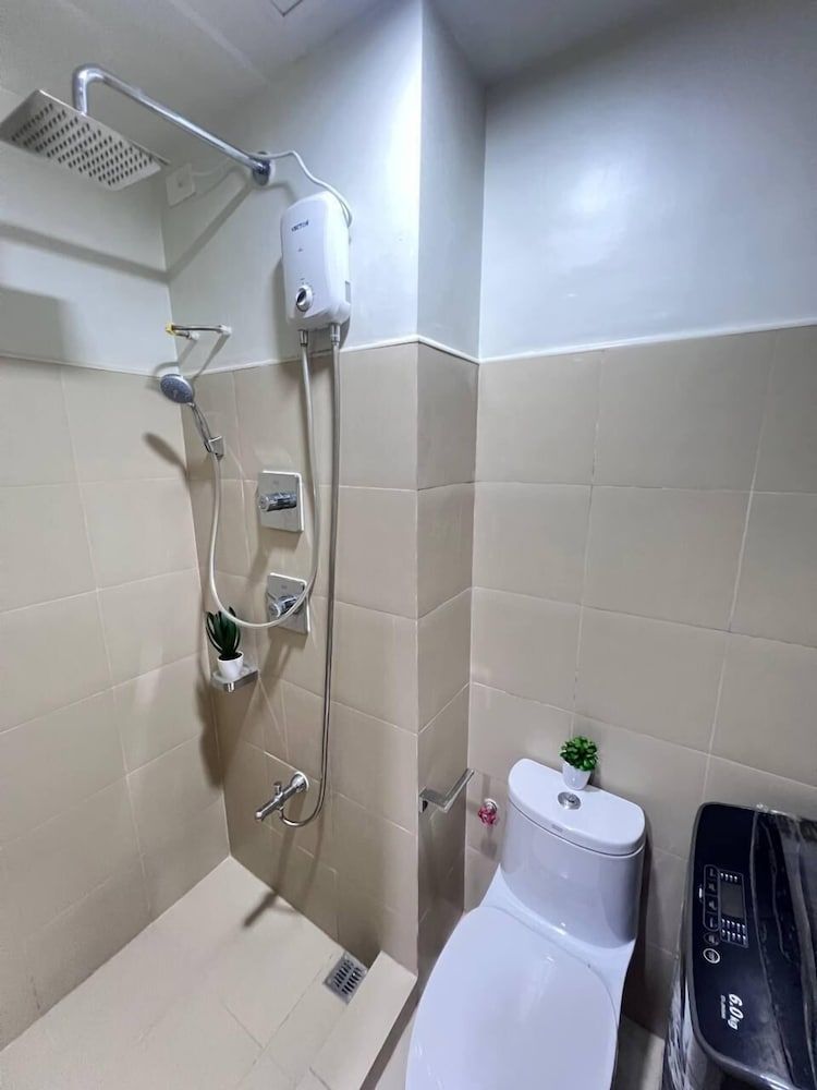 SHORE 3 RESIDENCES Comfort Condo, 1 Bedroom, Balcony, Pool View 148