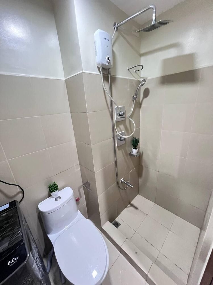 SHORE 3 RESIDENCES Comfort Condo, 1 Bedroom, Balcony, Pool View 169