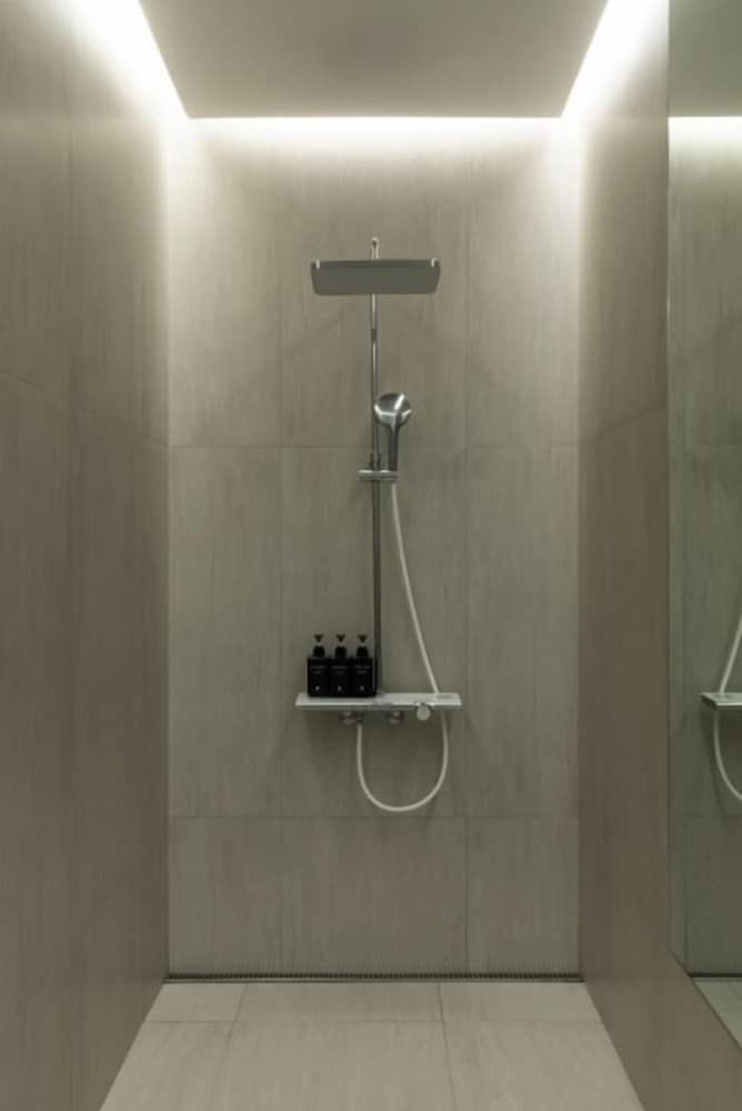 UniIsland The SpaVille Deluxe Spa Twin Room 5