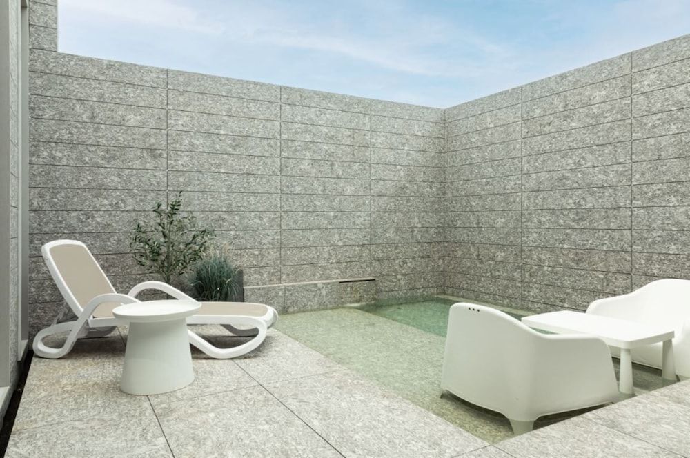 UniIsland The SpaVille Deluxe Spa Twin Room 4