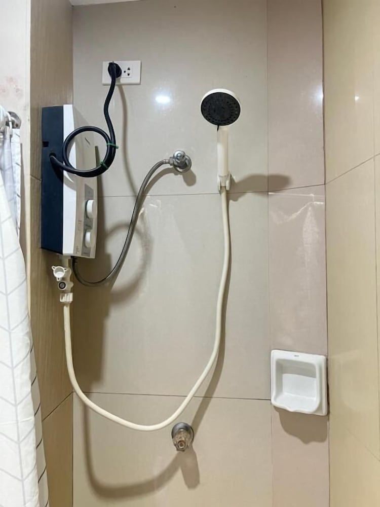 Dantes Hideaway Standard Double Room 7