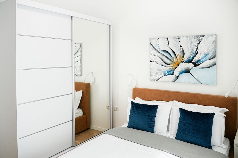 Alesia Premium Apartment 4