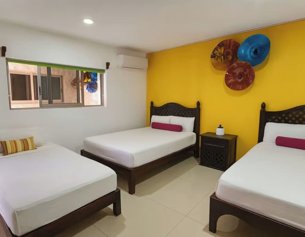 Hotel Papagayo Family Room 3