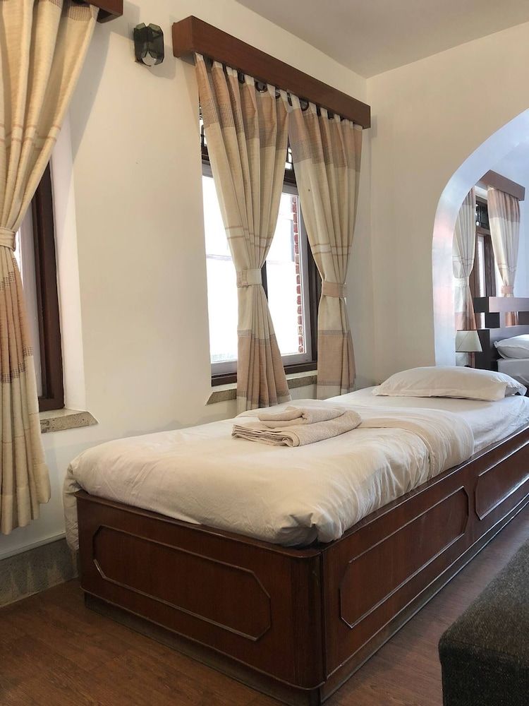 Thamel Apartment Thamel 5 min Walk 1bhk 3rd Floor Studio, 1 Bedroom, Balcony