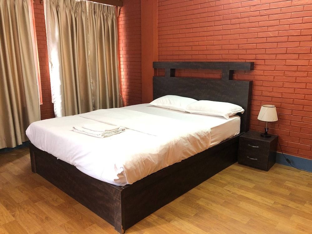 Makalu Apartment 2bhk Thamel 5 min Walk 1st Floor Apartment, 2 Bedrooms, Smoking, Balcony 9