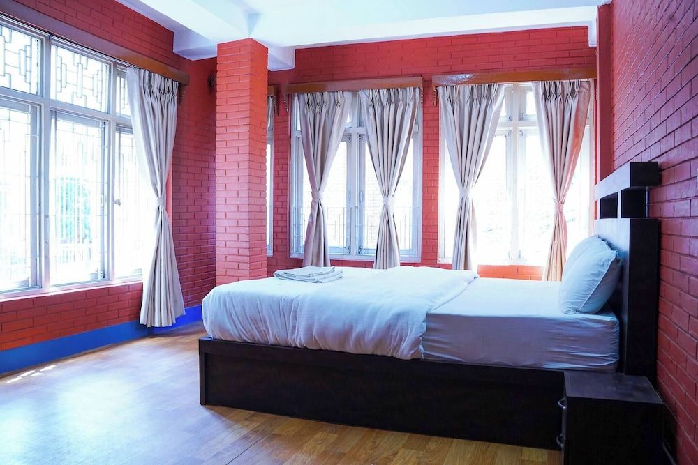 Makalu Apartment 2bhk Thamel 5 min Walk 1st Floor Apartment, 2 Bedrooms, Smoking, Balcony 7