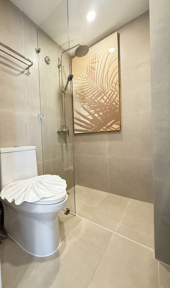 Wyndham Garden Samui Wing Standard Room, 1 King Bed 13