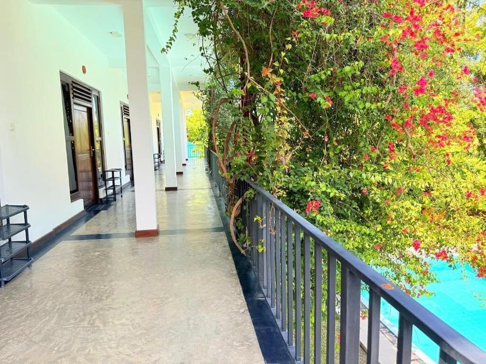 Infinity Nature Resort Deluxe Triple Room, Balcony, Garden View 2