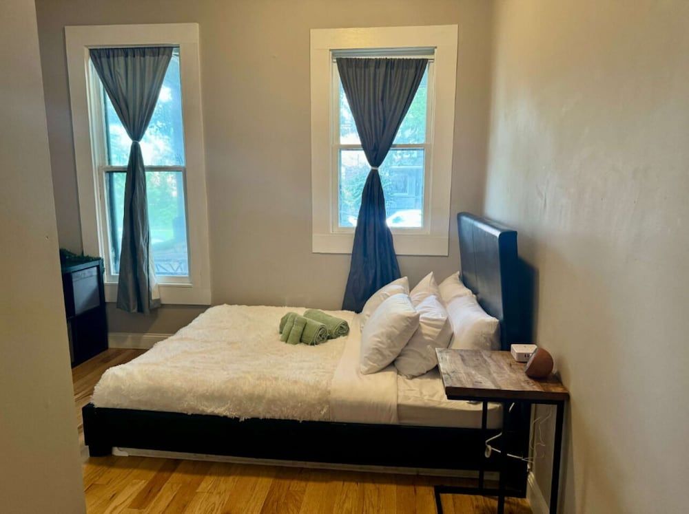 Jungle House Boutique Lofts – Downtown Columbus & Short North Jungle Aura 3