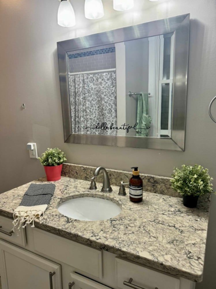 Jungle House Boutique Lofts – Downtown Columbus & Short North Jungle Aura 10