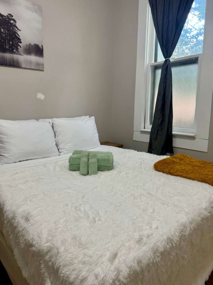 Jungle House Boutique Lofts – Downtown Columbus & Short North Jungle Aura 7