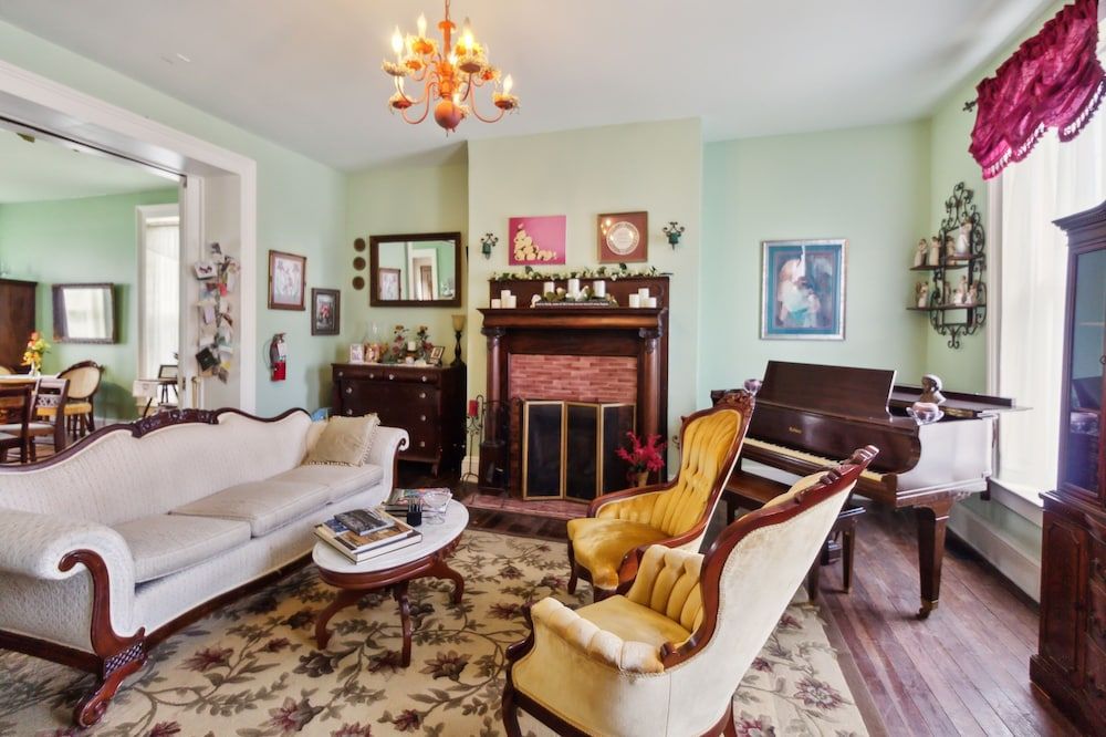 America Room 1 Bedroom by Main Street Bed & Breakfast Room, 1 Bedroom 7