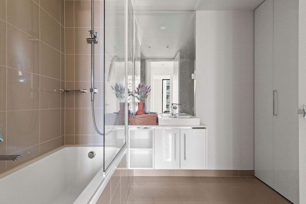 A 3BR With City Views Near Queen Victoria Market Apartment (3 Bedrooms) 9