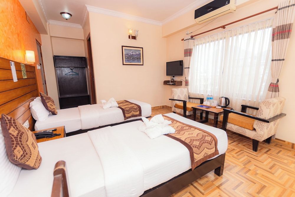 Hotel Romantica Deluxe Double Room 3