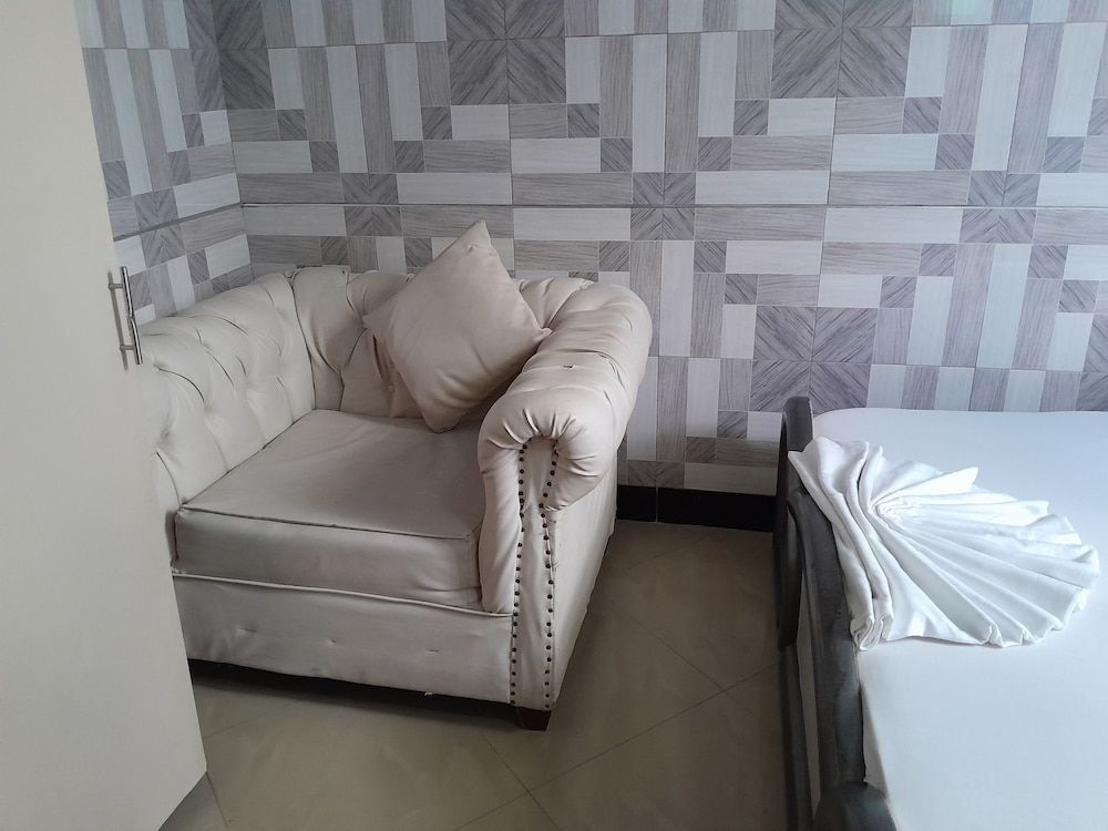 Happy Classic Lodge Deluxe Double Room 9