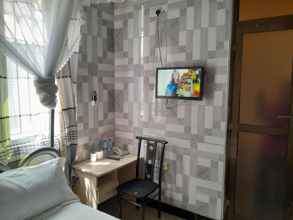 Happy Classic Lodge Deluxe Double Room 10