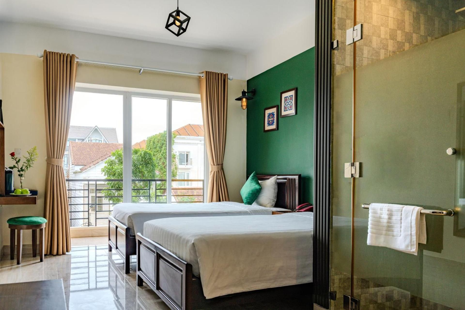 Horizon Hotel by LunaVerde Hoi An Twin Room with Balcony 2