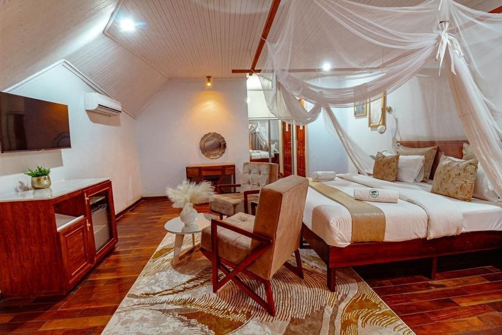Njele Country Park Deluxe Room