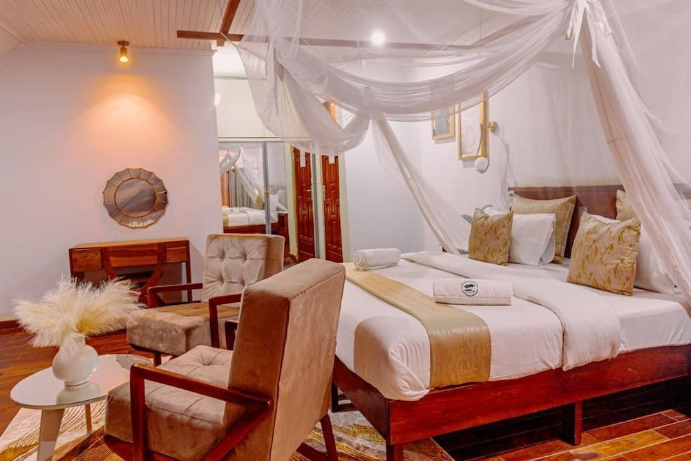 Njele Country Park Deluxe Room 2