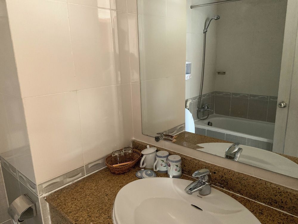 Media Nha Trang Hotel Deluxe Room, City View 5