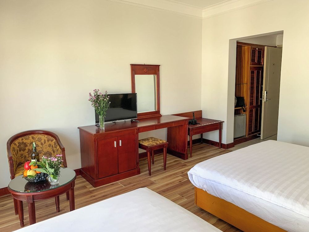 Media Nha Trang Hotel Family Room, Partial Ocean View 2