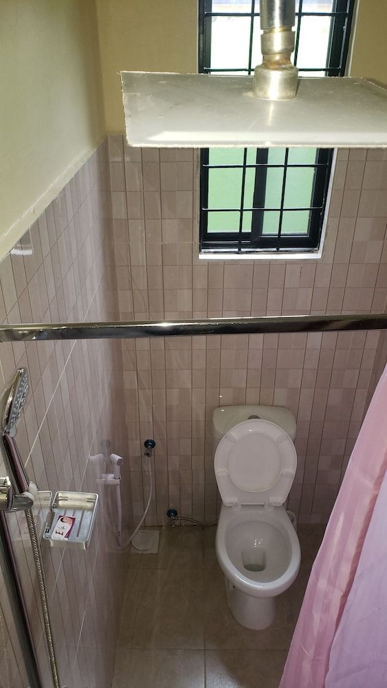 L &j modern backpackers BnB Standard Double Room 13