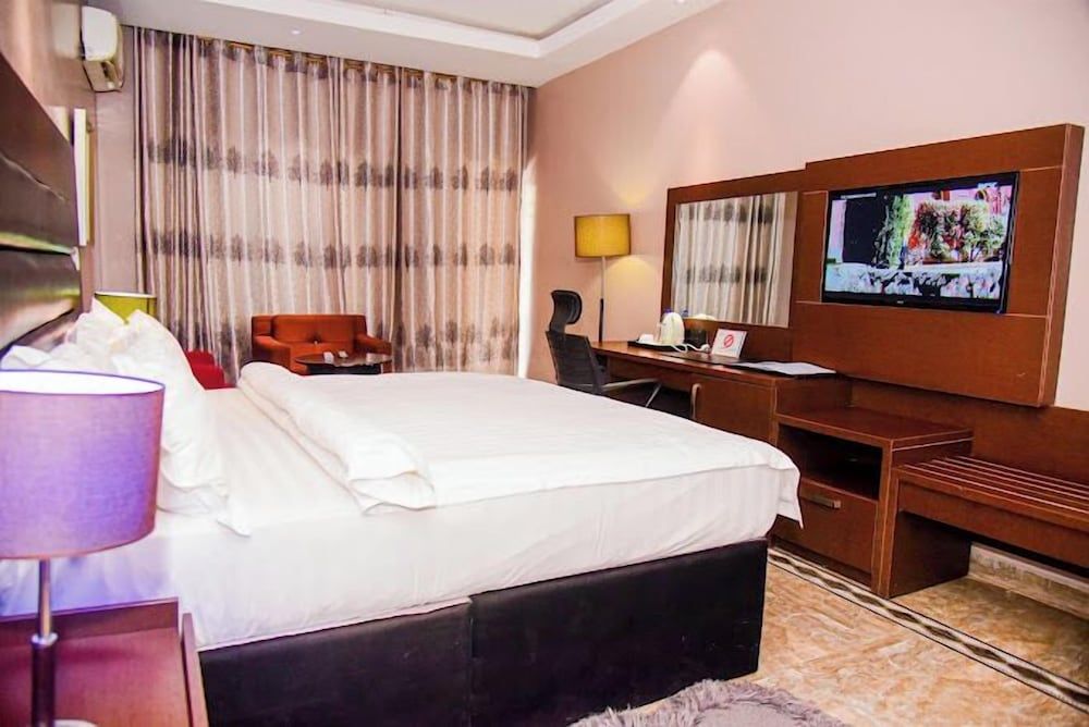 Richland Hotel Economy Room, Balcony, City View 15