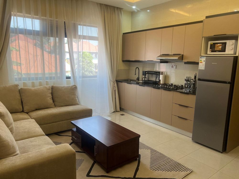 Q-Plus Apartments Comfort Single Room, Hill View 7