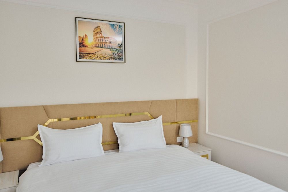 REGISTON GOLD Classic Double Room, Courtyard View