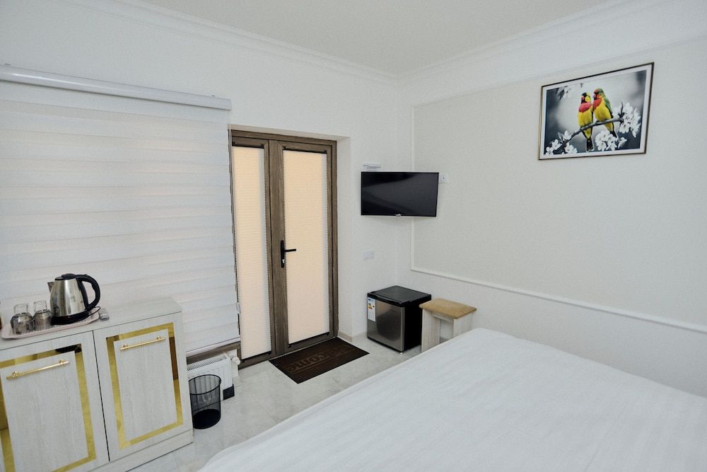 REGISTON GOLD Classic Double Room, Courtyard View 2