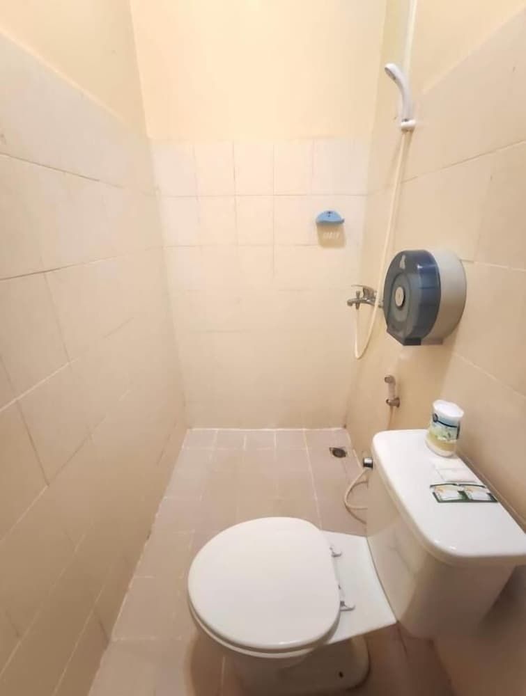 Tingkham Guesthouse Deluxe Double Room 14