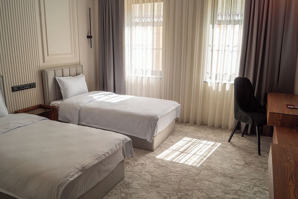 Meridian Plaza by Reikartz Standard Twin Room 2